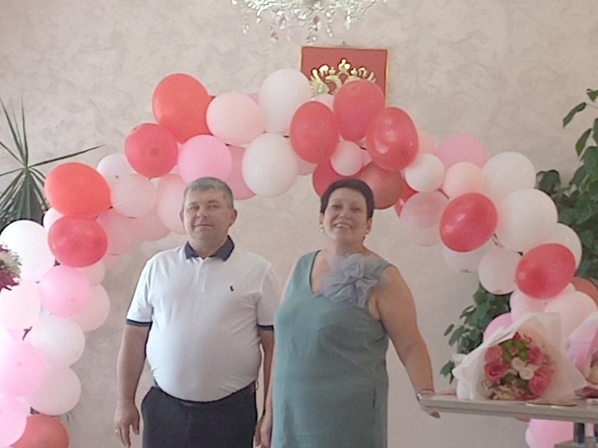 30 лет рука об руку – пара из Хилка отметила юбилей семейной жизни